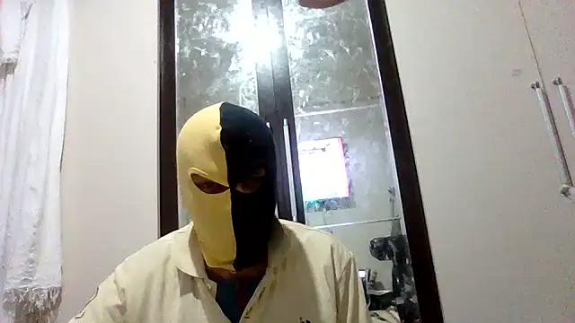 Snapshot of asira39 chatting on 09.27.25 asira39 online show from 09.27.25