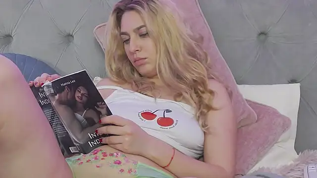 AvaBlue  online show from 03.10.25