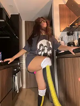 Snapshot of crystal_bunny7 chatting on 01.04.25 crystal bunny7 online show from 01.04.25