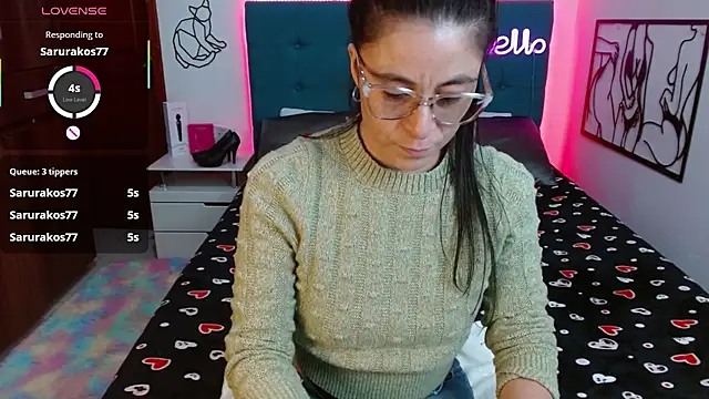 Snapshot of antonella_sweet33 chatting on 11.13.25 antonella sweet33 online show from 11.13.25