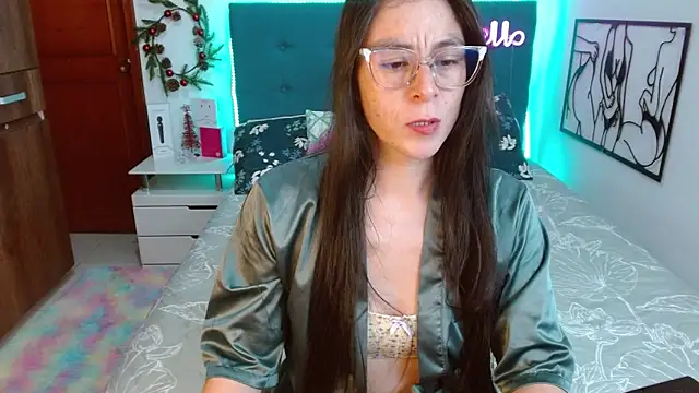 Snapshot of antonella_sweet33 chatting on 11.30.25 antonella sweet33 online show from 11.30.25