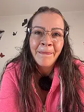 Snapshot of selena369 chatting on 11.23.25 selena369 online show from 11.23.25