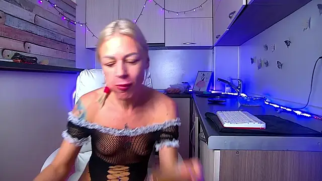 Skinny Nally online show from 04.14.26