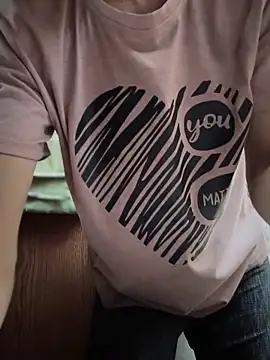 Snapshot of GoldenFlameGoddess chatting on 10.07.25 GoldenFlameGoddess online show from 10.07.25