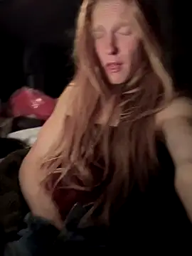 Snapshot of GoldenFlameGoddess chatting on 12.02.25 GoldenFlameGoddess online show from 12.02.25