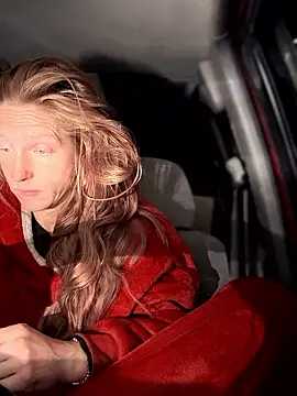 Snapshot of GoldenFlameGoddess chatting on 01.10.26 GoldenFlameGoddess online show from 01.10.26