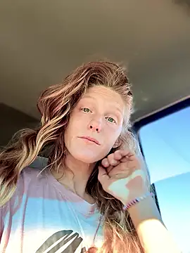 Snapshot of GoldenFlameGoddess chatting on 01.11.26 GoldenFlameGoddess online show from 01.11.26