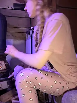 Snapshot of GoldenFlameGoddess chatting on 02.03.26 GoldenFlameGoddess online show from 02.03.26