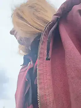 Snapshot of GoldenFlameGoddess chatting on 03.01.26 GoldenFlameGoddess online show from 03.01.26