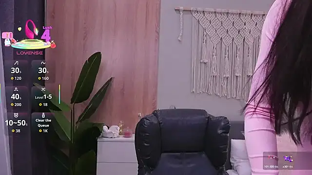 Molly Jons online show from 12.05.25