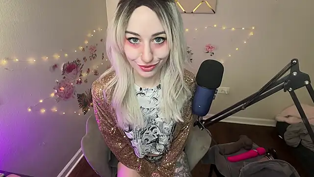 Starr1123 online show from 02.10.26