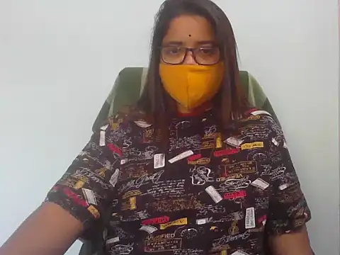 Snapshot of gyanvi1 chatting on 12.12.24 gyanvi1 online show from 12.12.24