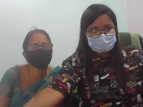 Snapshot of gyanvi1 chatting on 01.13.25 gyanvi1 online show from 01.13.25