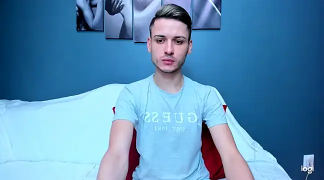 Snapshot of andboyfor6 chatting on 01.20.25 andboyfor6 online show from 01.20.25