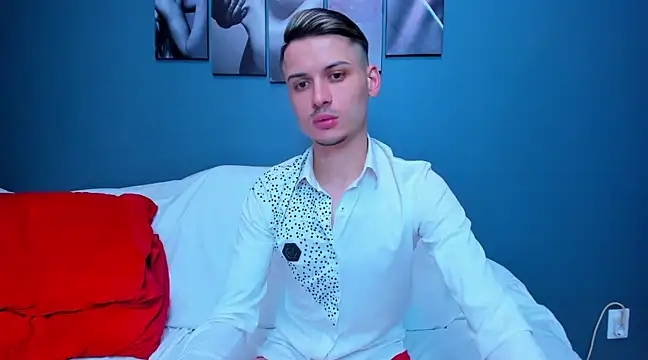 Snapshot of andboyfor6 chatting on 02.21.25 andboyfor6 online show from 02.21.25