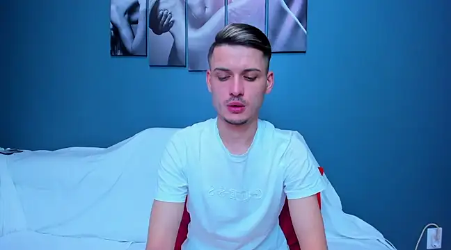 Snapshot of andboyfor6 chatting on 02.23.25 andboyfor6 online show from 02.23.25