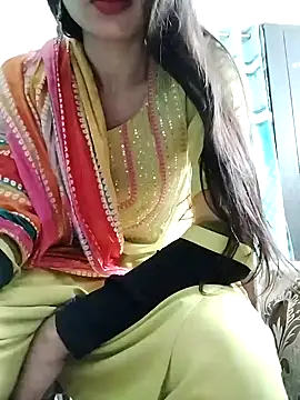 Snapshot of Noor_Darliing chatting on 01.25.25 Noor Darliing online show from 01.25.25