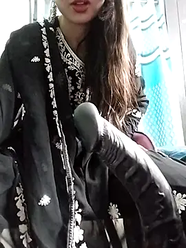 Snapshot of Noor_Darliing chatting on 02.10.25 Noor Darliing online show from 02.10.25