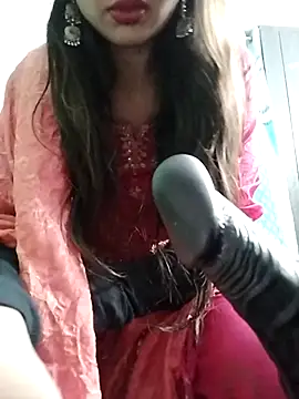 Snapshot of Noor_Darliing chatting on 02.11.25 Noor Darliing online show from 02.11.25