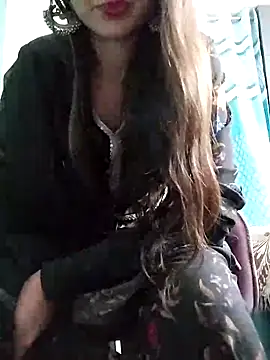 Snapshot of Noor_Darliing chatting on 02.19.25 Noor Darliing online show from 02.19.25