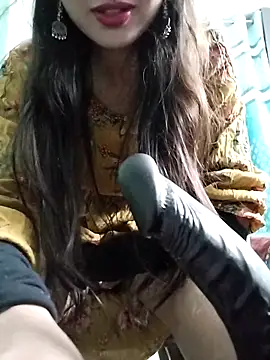 Snapshot of Noor_Darliing chatting on 03.04.25 Noor Darliing online show from 03.04.25