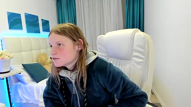 Kathlyn  Heath online show from 02.15.25