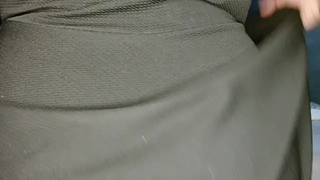 CURVEYDOLLXX online show from 12.18.25