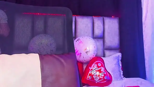 michacosio online show from 02.15.25