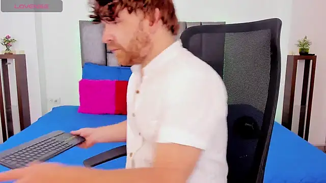 michacosio online show from 10.22.25