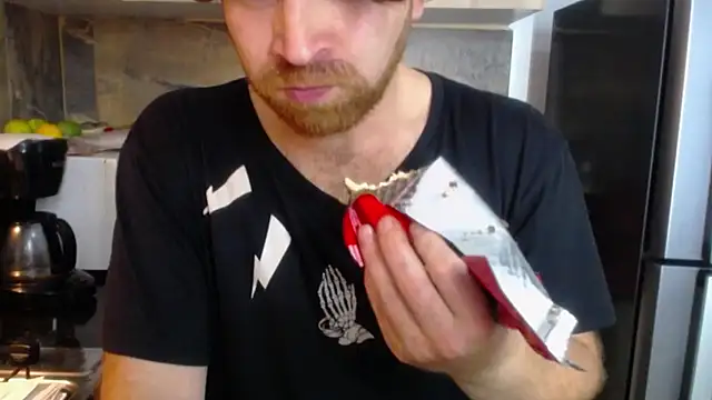 michacosio online show from 10.28.25