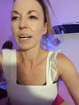 cammyquart online show from 11.20.25