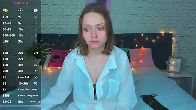 Snapshot of Linda_Bryant chatting on 02.01.25 Linda Bryant online show from 02.01.25