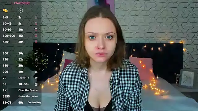 Snapshot of Linda_Bryant chatting on 02.07.25 Linda Bryant online show from 02.07.25