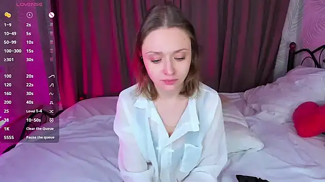 Snapshot of Linda_Bryant chatting on 02.11.25 Linda Bryant online show from 02.11.25