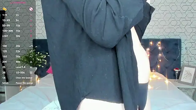 Snapshot of Linda_Bryant chatting on 02.18.25 Linda Bryant online show from 02.18.25