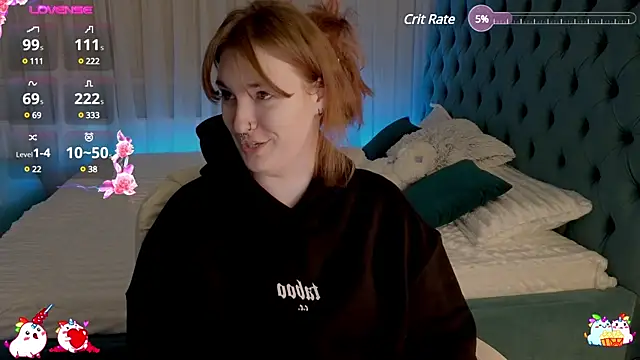  Chlo  e online show from 02.07.25