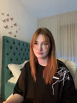  Chlo  e online show from 02.16.25