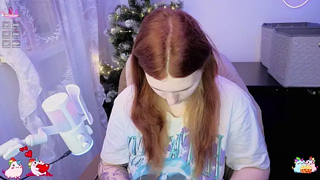  Chlo  e online show from 12.18.25