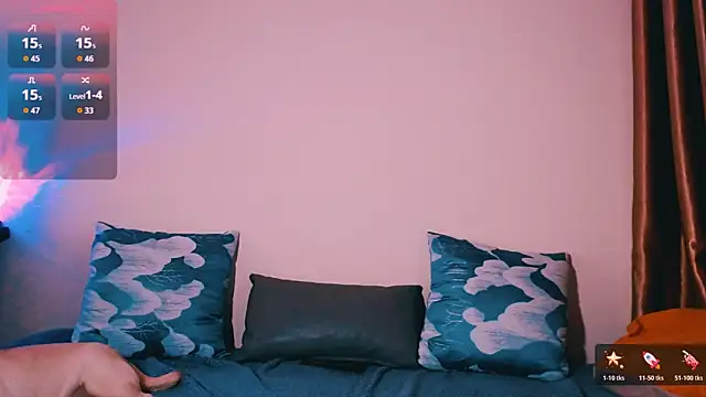 Cosmo Riri online show from 11.30.25