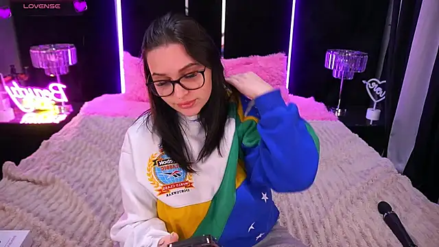 Snapshot of JeysyPotter chatting on 12.14.24 JeysyPotter online show from 12.14.24