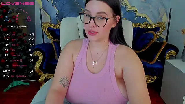 Snapshot of JeysyPotter chatting on 12.28.24 JeysyPotter online show from 12.28.24