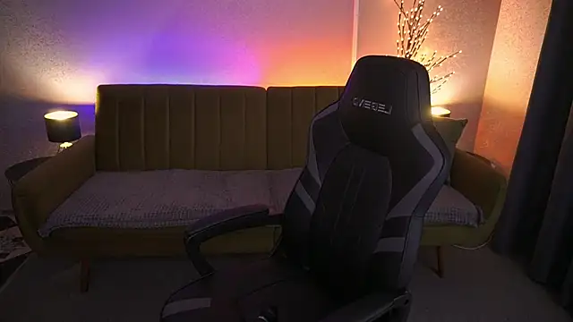 Snapshot of JeysyPotter chatting on 10.09.25 JeysyPotter online show from 10.09.25