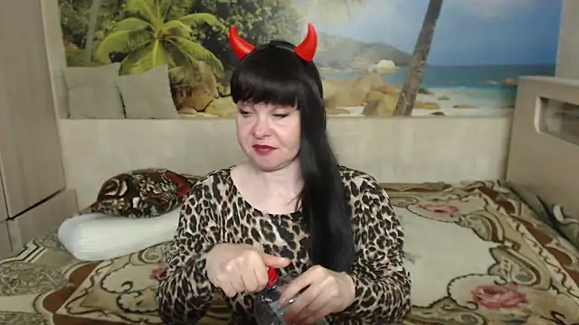 Snapshot of Aphelandra chatting on 05.31.26 Aphelandra online show from 05.31.26