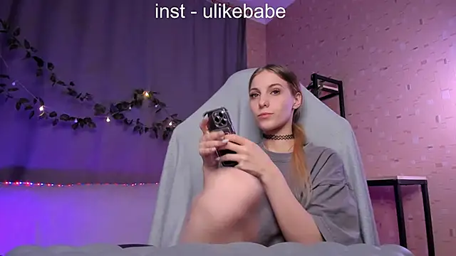 Anna Fink online show from 02.18.25