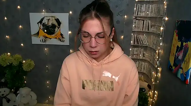 Sport Tall Doll online show from 01.03.25