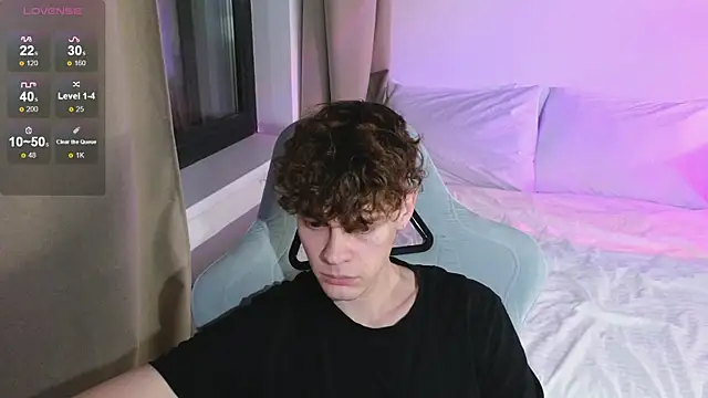 Snapshot of cute_thomas chatting on 05.16.26 cute thomas online show from 05.16.26