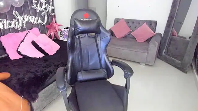 xiomara  cortes online show from 09.23.25