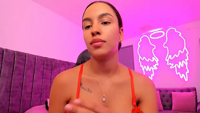 xiomara  cortes online show from 09.30.25