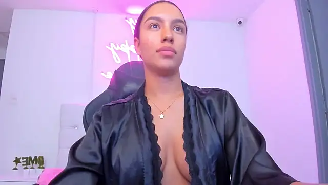 xiomara  cortes online show from 11.06.25