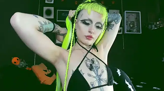 Snapshot of insania_9999_ chatting on 12.02.24 insania 9999 online show from 12.02.24